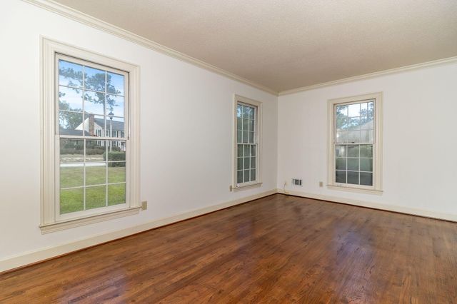 4212 Knollcrest Circle S, Martinez, GA 30907