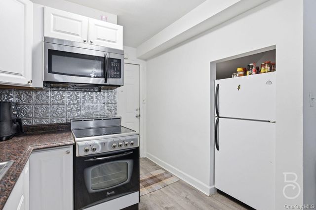 30-25 34th Street, Astoria, NY 11103