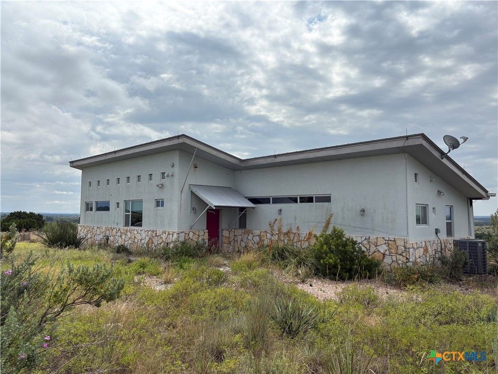 539 County Road 2001, Lampasas, TX 76550
