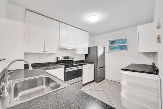 1100 NW 87th Avenue 208, Coral Springs, FL 33071