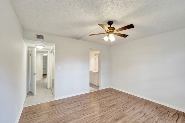 1100 NW 87th Avenue 208, Coral Springs, FL 33071