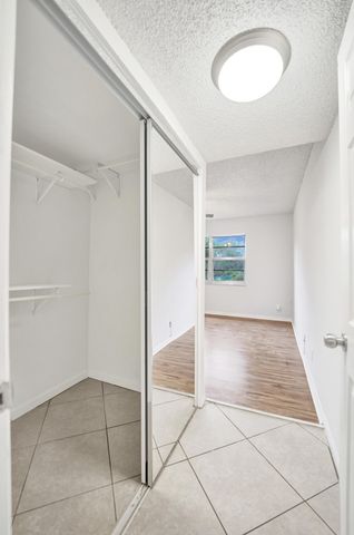1100 NW 87th Avenue 208, Coral Springs, FL 33071