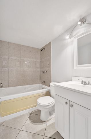 1100 NW 87th Avenue 208, Coral Springs, FL 33071