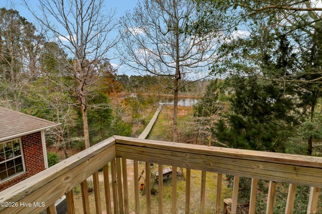 310 Milton Court, Sneads Ferry, NC 28460