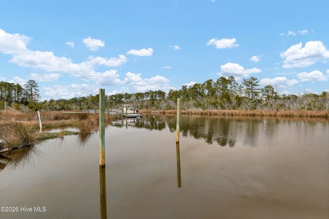 310 Milton Court, Sneads Ferry, NC 28460