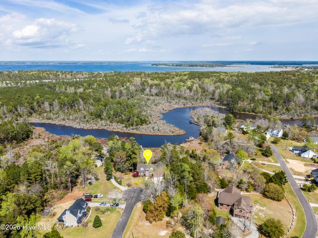 310 Milton Court, Sneads Ferry, NC 28460