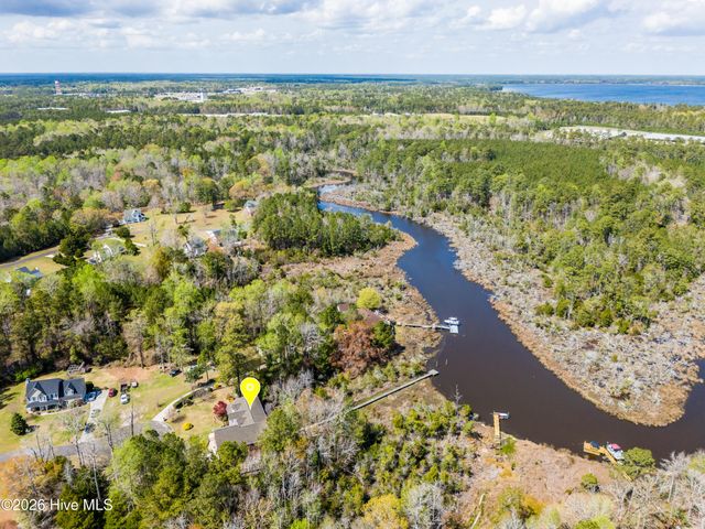 310 Milton Court, Sneads Ferry, NC 28460