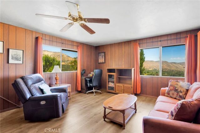 5500 Oil Well Road, Phelan, CA 92371