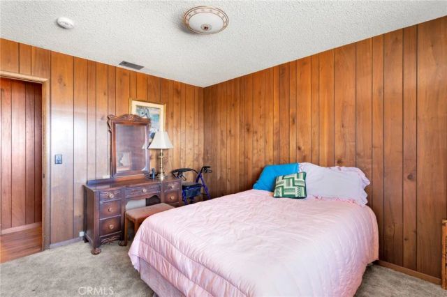 5500 Oil Well Road, Phelan, CA 92371