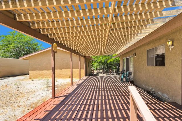 5500 Oil Well Road, Phelan, CA 92371