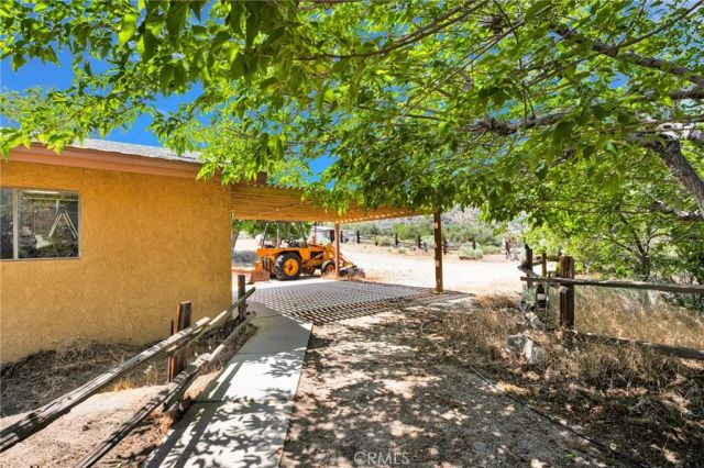 5500 Oil Well Road, Phelan, CA 92371