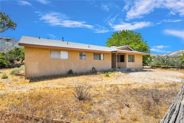 5500 Oil Well Road, Phelan, CA 92371
