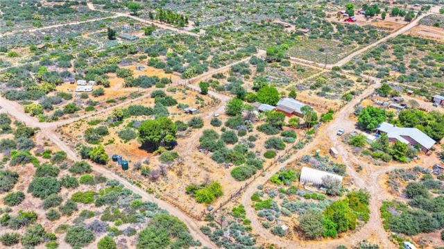 5500 Oil Well Road, Phelan, CA 92371