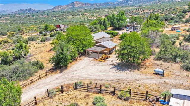 5500 Oil Well Road, Phelan, CA 92371