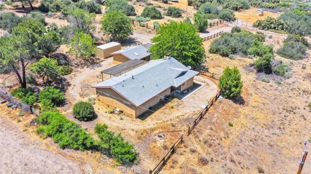 5500 Oil Well Road, Phelan, CA 92371