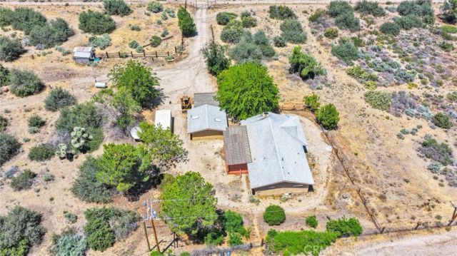 5500 Oil Well Road, Phelan, CA 92371
