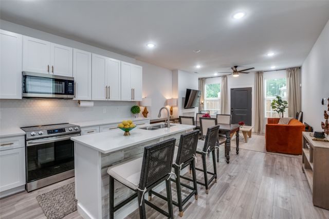 2325 Budd Street, Dallas, TX 75215