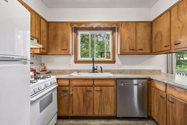 711 Saint Croix Street N, Hudson, WI 54016