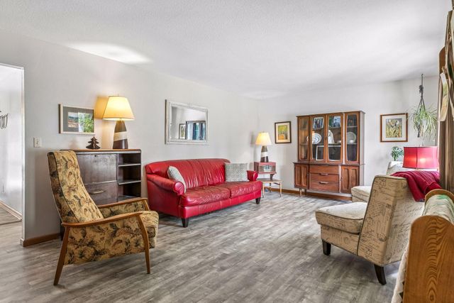711 Saint Croix Street N, Hudson, WI 54016