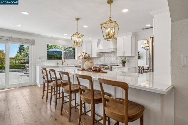 135 Tenby Terrace, Danville, CA 94506