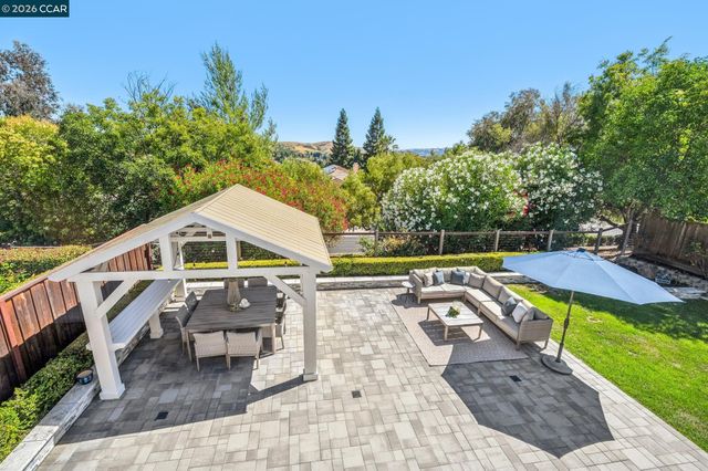 135 Tenby Terrace, Danville, CA 94506
