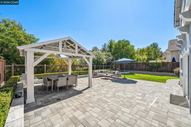 135 Tenby Terrace, Danville, CA 94506