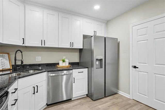 323 Poplar AVE, Newport News, VA 23607