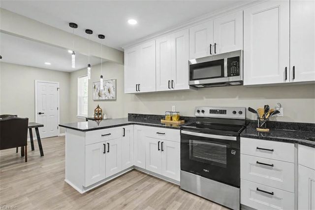 323 Poplar AVE, Newport News, VA 23607