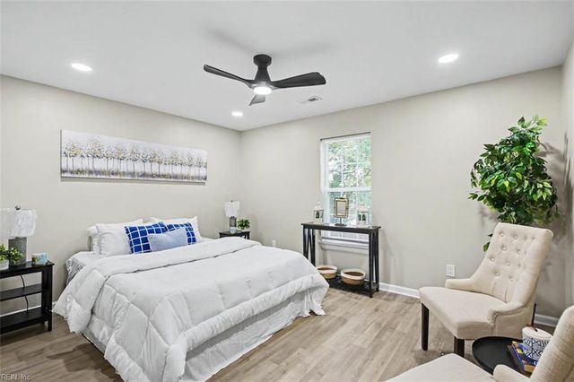 323 Poplar AVE, Newport News, VA 23607