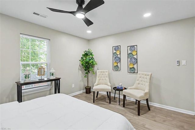 323 Poplar AVE, Newport News, VA 23607