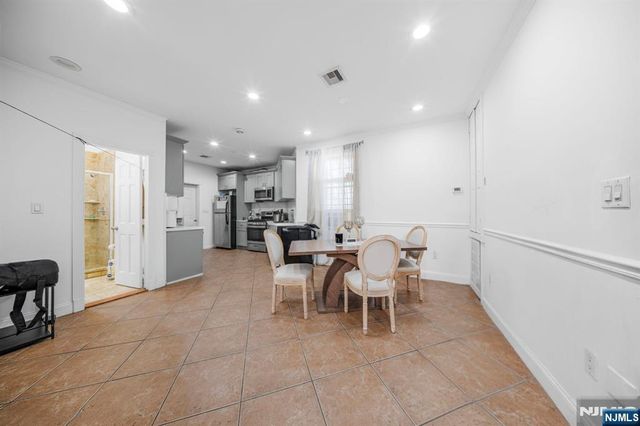 1425 48th Street, North Bergen, NJ 07047