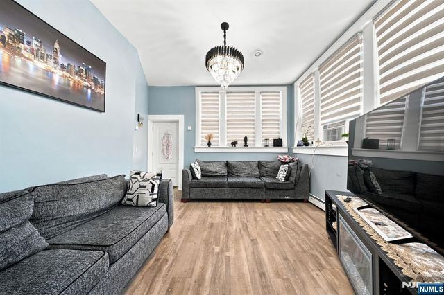1425 48th Street, North Bergen, NJ 07047