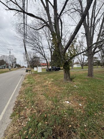 405 College St, Portland, TN 37148