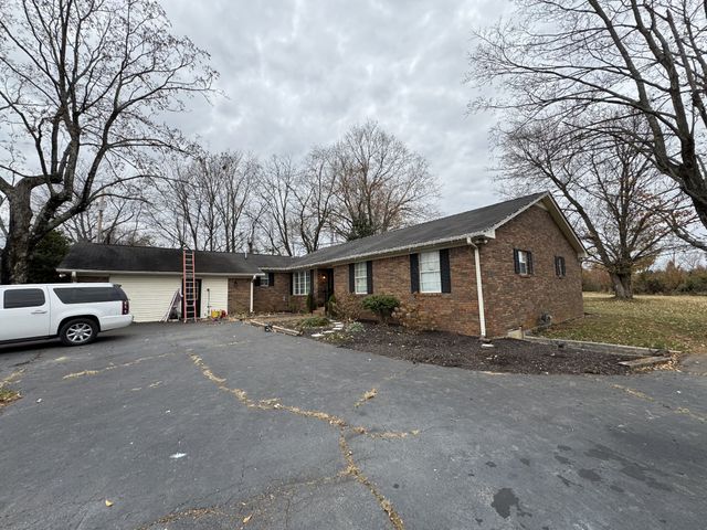 405 College St, Portland, TN 37148