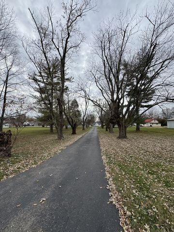 405 College St, Portland, TN 37148