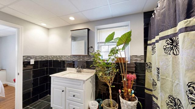 857 South St, Bridgewater, MA 02324