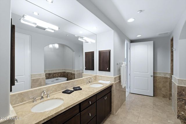 15802 N 71ST Street 551, Scottsdale, AZ 85254