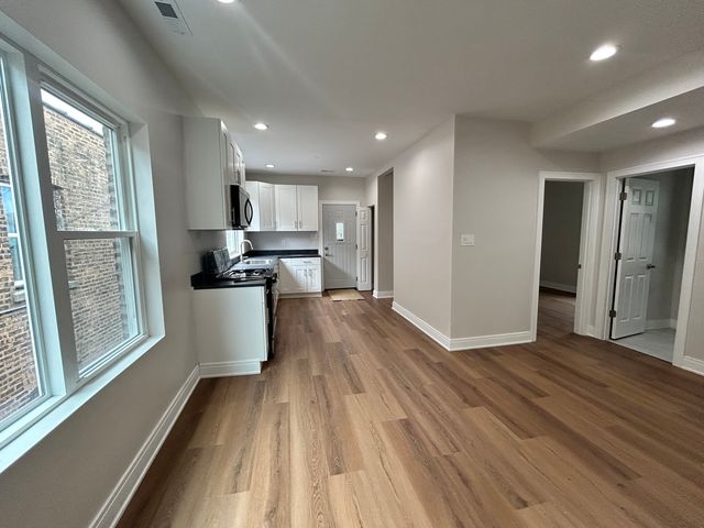 7546 S Wentworth Avenue 1, Chicago, IL 60620