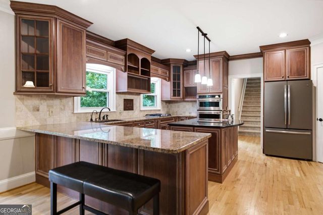 5525 Hampstead Way, Johns Creek, GA 30097