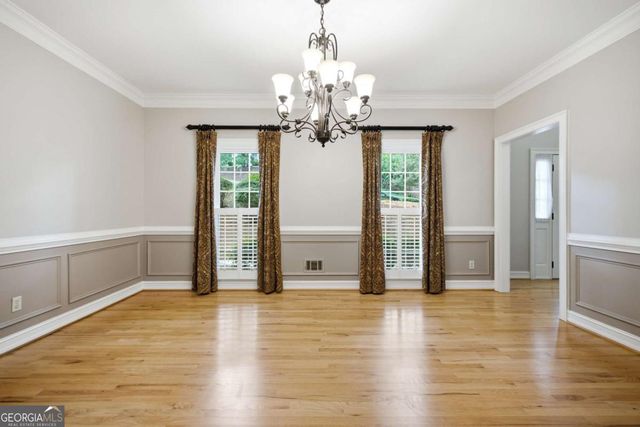 5525 Hampstead Way, Johns Creek, GA 30097
