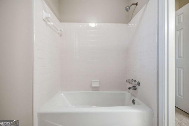 5525 Hampstead Way, Johns Creek, GA 30097