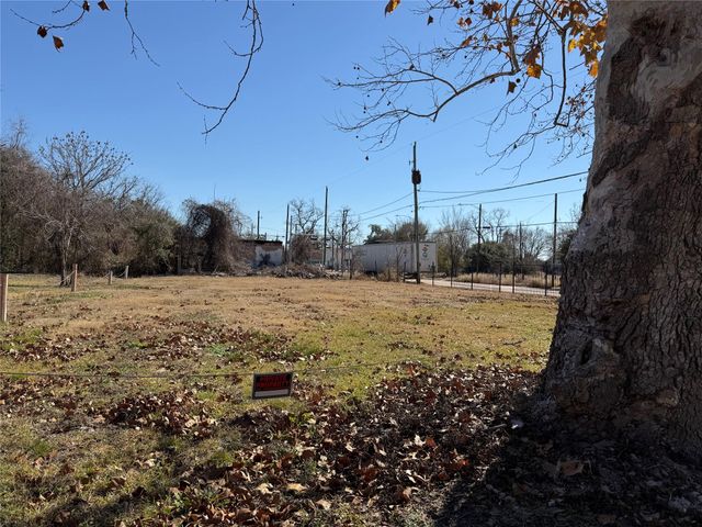 2303 Holman Street, Houston, TX 77004