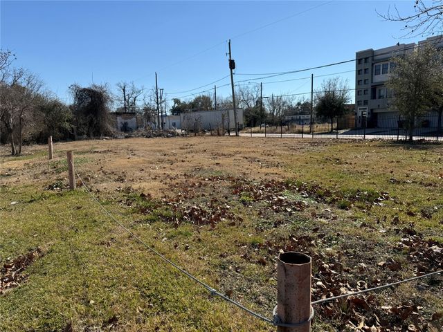 2303 Holman Street, Houston, TX 77004