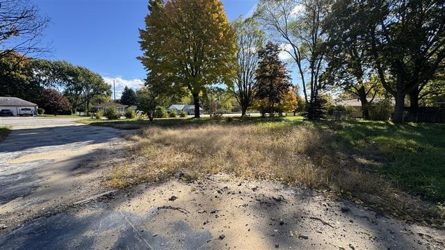 2876 Us 31, Manistee, MI 49660