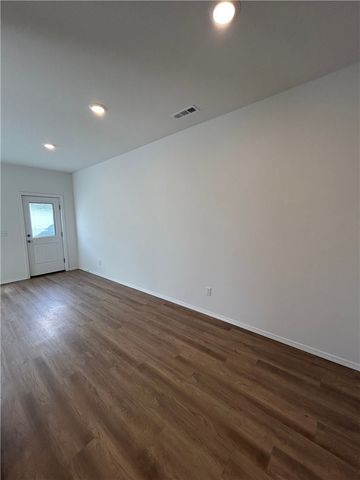 2806 W Mockingbird Lane, Rogers, AR 72756