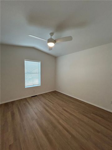 2806 W Mockingbird Lane, Rogers, AR 72756