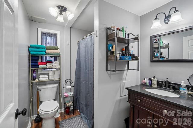 210 Leigh Anne Lane, Horse Shoe, NC 28742