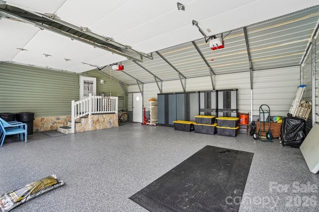 210 Leigh Anne Lane, Horse Shoe, NC 28742