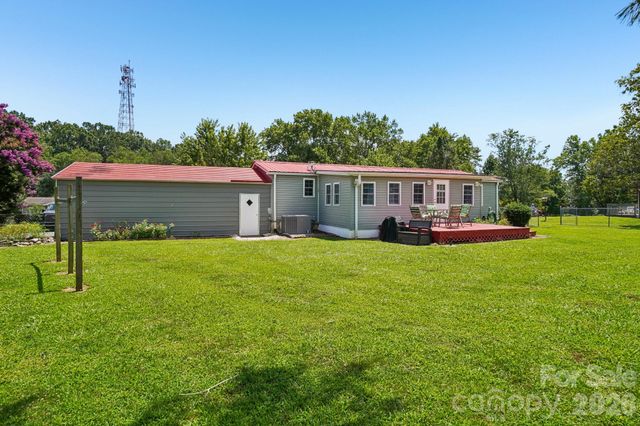 210 Leigh Anne Lane, Horse Shoe, NC 28742