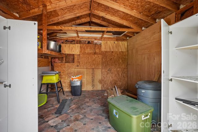 210 Leigh Anne Lane, Horse Shoe, NC 28742